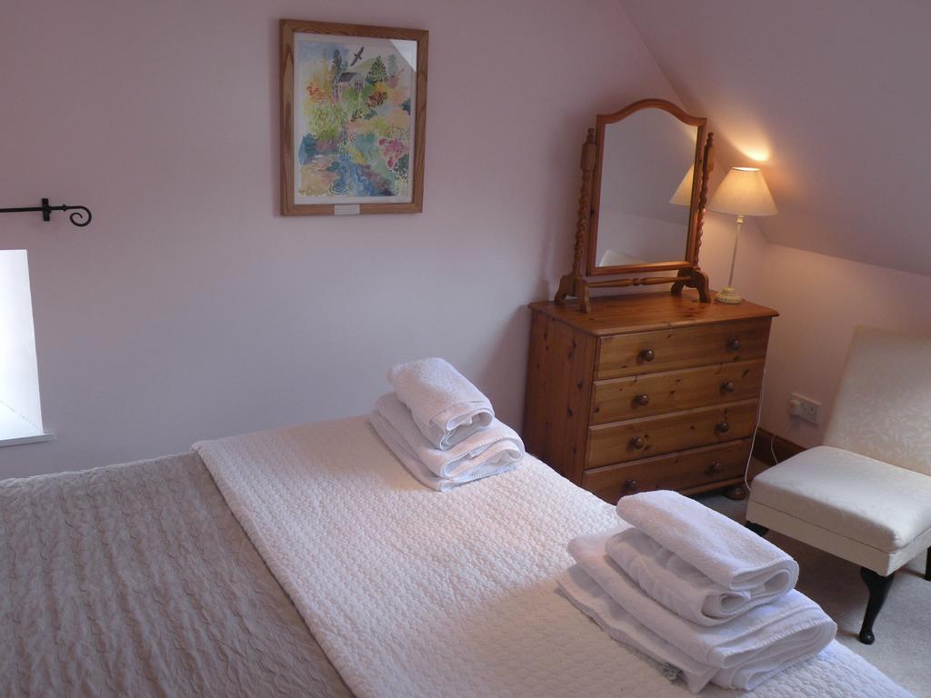 Mchugh And Loudon Cottages Saint Catherines Extérieur photo
