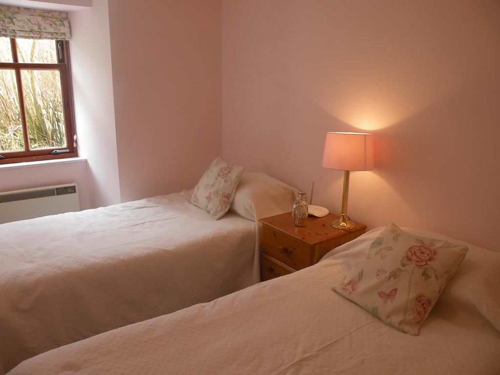 Mchugh And Loudon Cottages Saint Catherines Extérieur photo